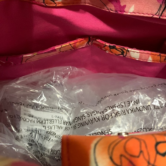 Vera Bradley Roses Bag With Rigid Handles - Picture 6 of 6